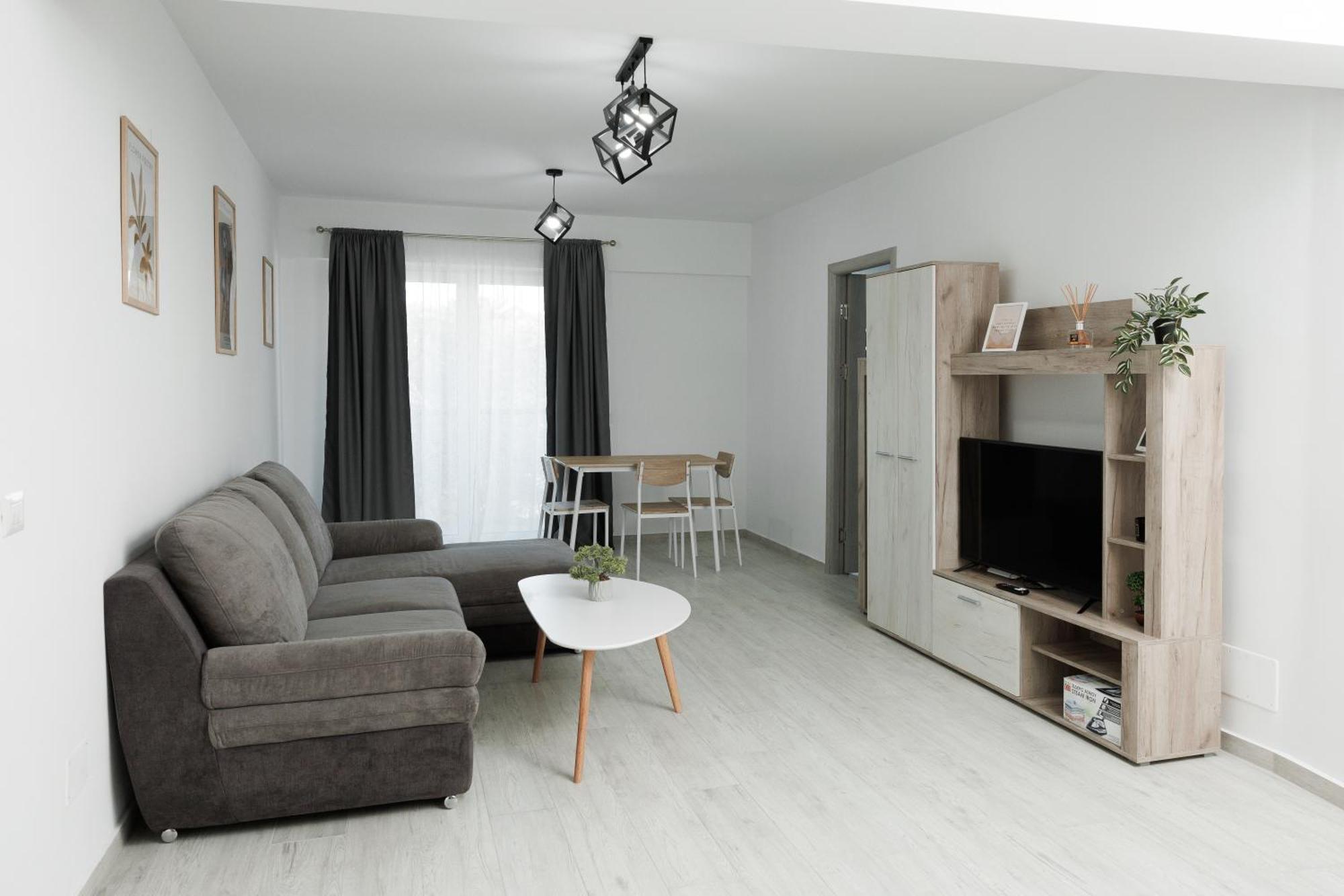 Exclusive Ultracentral Apartments And Studios #Enescu#Universitatii#سوتْشافا المظهر الخارجي الصورة