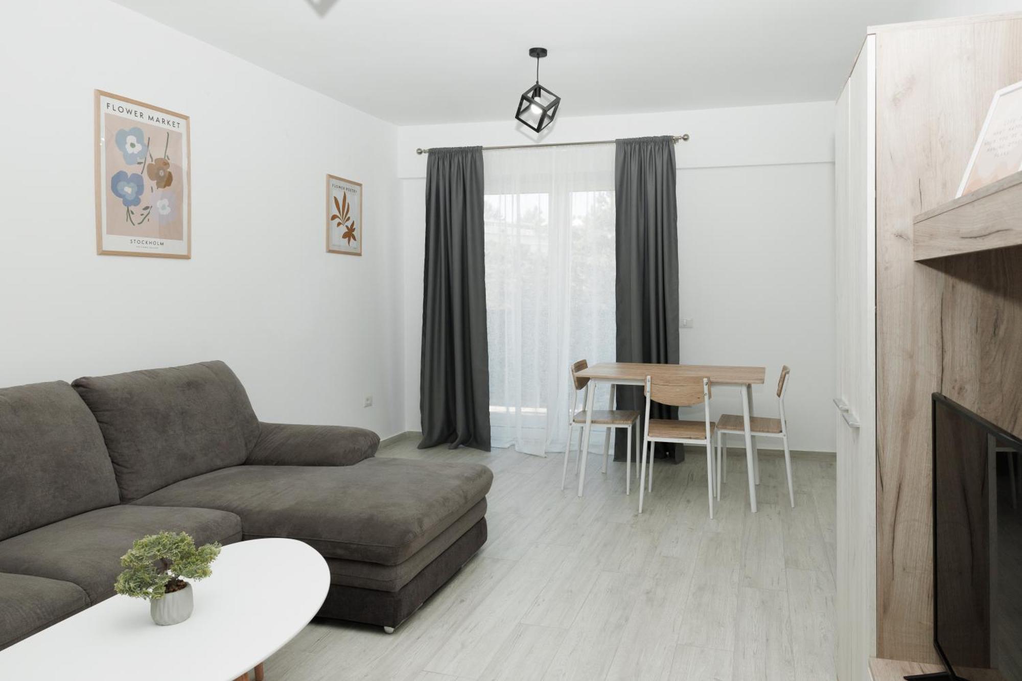 Exclusive Ultracentral Apartments And Studios #Enescu#Universitatii#سوتْشافا المظهر الخارجي الصورة