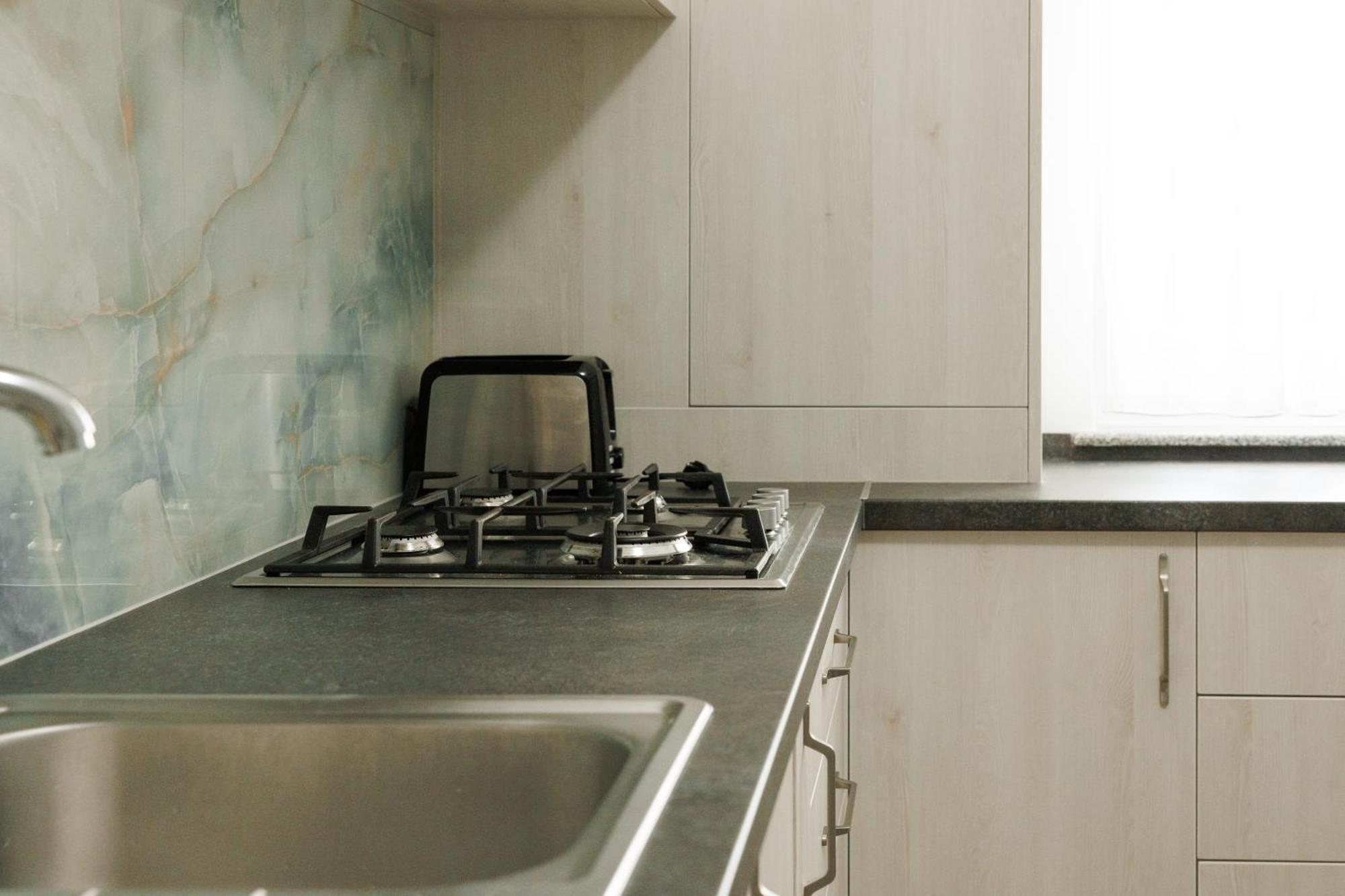Exclusive Ultracentral Apartments And Studios #Enescu#Universitatii#سوتْشافا المظهر الخارجي الصورة
